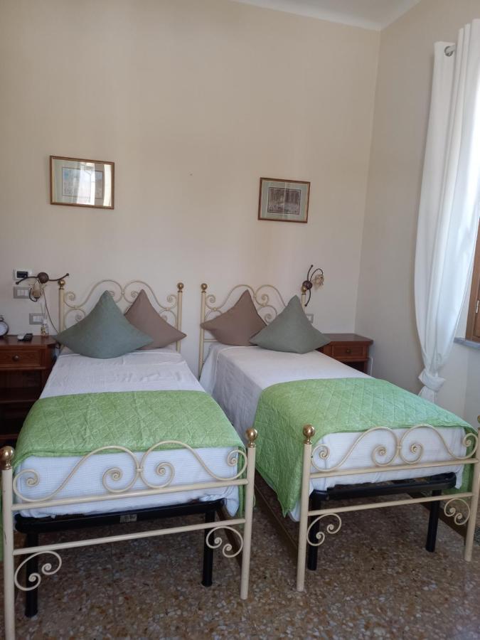 BnB Villa Melany vicino Centro Lucca Eksteriør billede